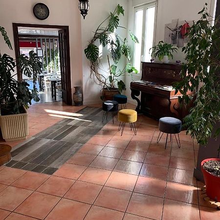 מירמבו Hotel Restaurant De L'Union מראה חיצוני תמונה