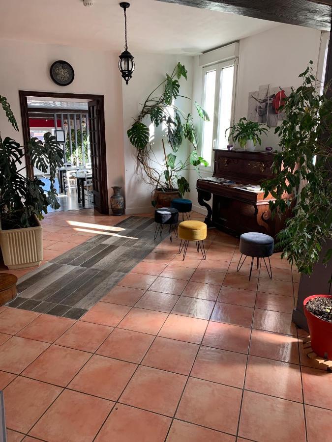 מירמבו Hotel Restaurant De L'Union מראה חיצוני תמונה