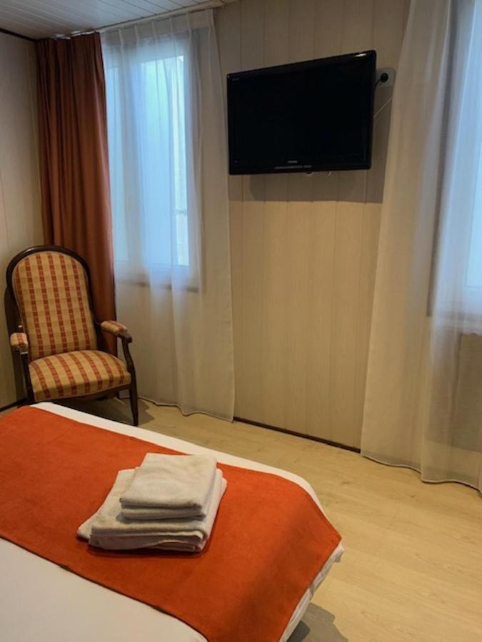 מירמבו Hotel Restaurant De L'Union מראה חיצוני תמונה