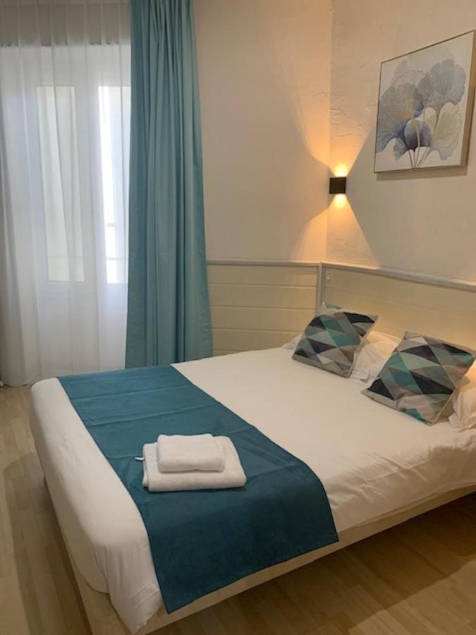 מירמבו Hotel Restaurant De L'Union מראה חיצוני תמונה