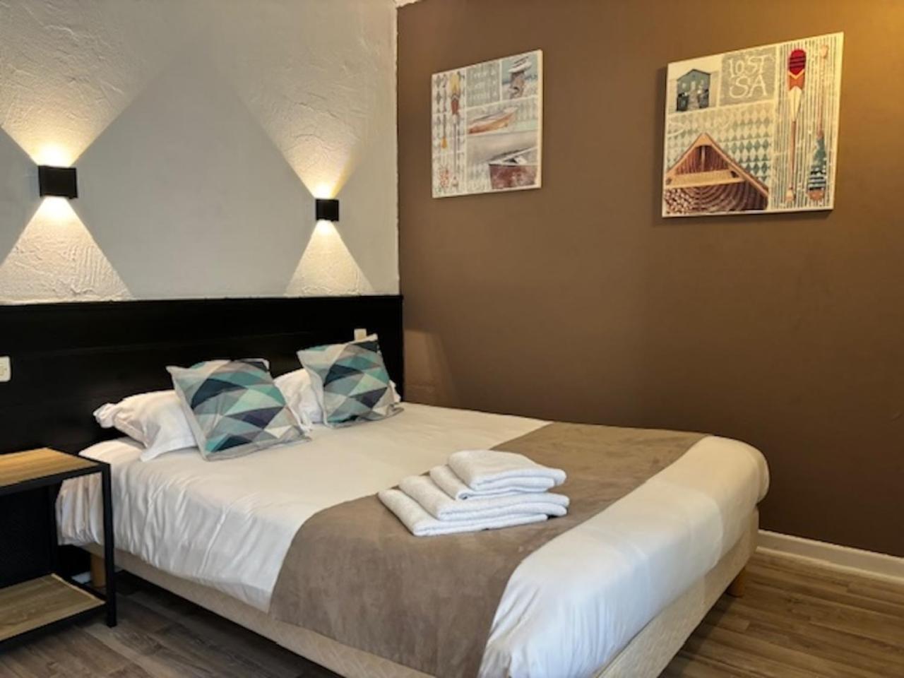 מירמבו Hotel Restaurant De L'Union מראה חיצוני תמונה