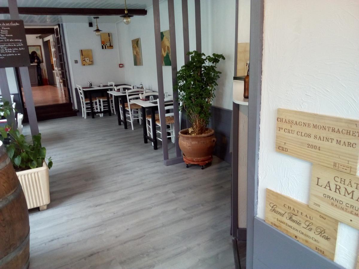 מירמבו Hotel Restaurant De L'Union מראה חיצוני תמונה